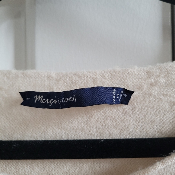 Merçi Sweater - Picture 3 of 4